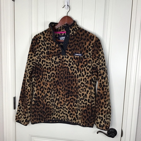 Lands’ End Leopard Print Fleece Pullover Size Small. - Picture 2 of 7